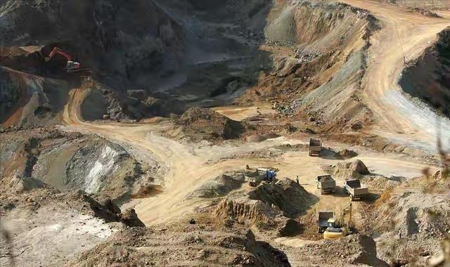 就在中美博弈关键时刻，老天都站在正义的一方，内蒙发现超级核矿，给中国又送来一王炸