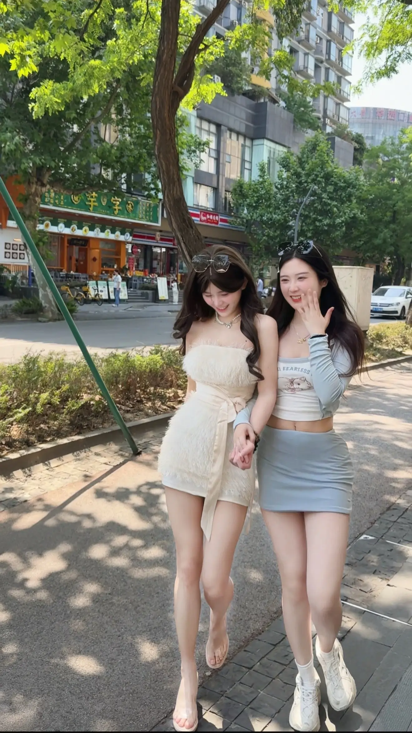 闺蜜我们长开了