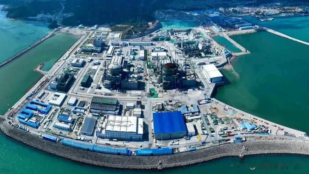 很多人还没觉察到，全球科技圈出现两大新变化，信号极其强烈！全球科技竞争的