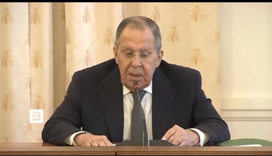 俄罗斯外长拉夫罗夫就当前国际局势发表尖锐评论，措辞十分直白。他表示，简单来说，部