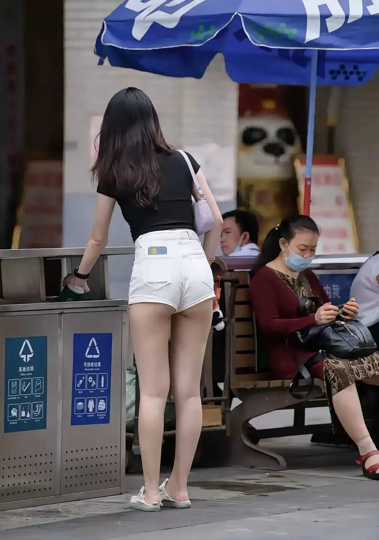 美女素质还是挺高的！！！