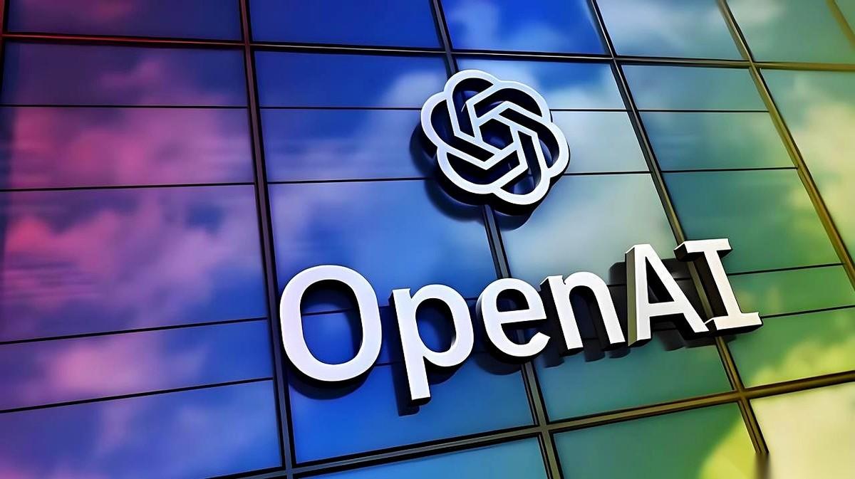 硅谷那帮全世界最聪明的脑袋，可能要被中东的沙漠给干趴下了。真的，就这么魔幻。