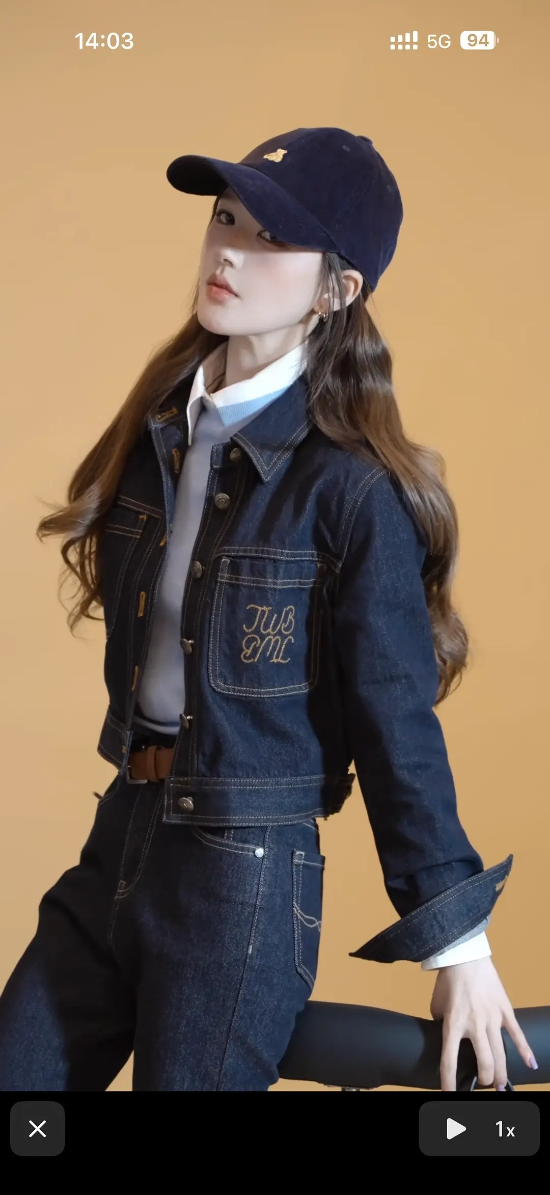 真不怨🥩服装代言多确实洋气，刚刚刷到的广告截图😋
