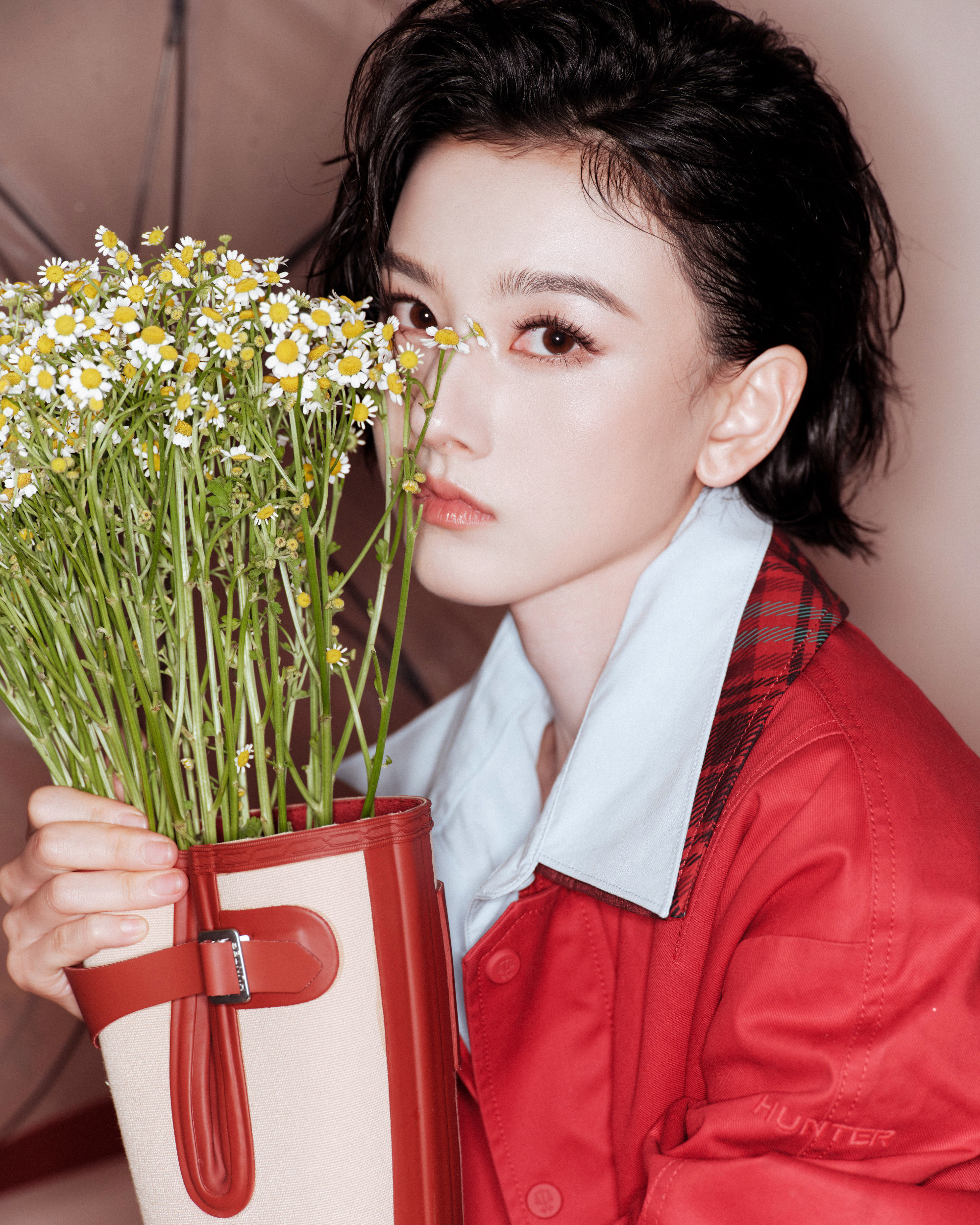 1.宋祖儿已经签了《胡善围》的意向约，这部剧现在是定女选男，男主在接触好几位95