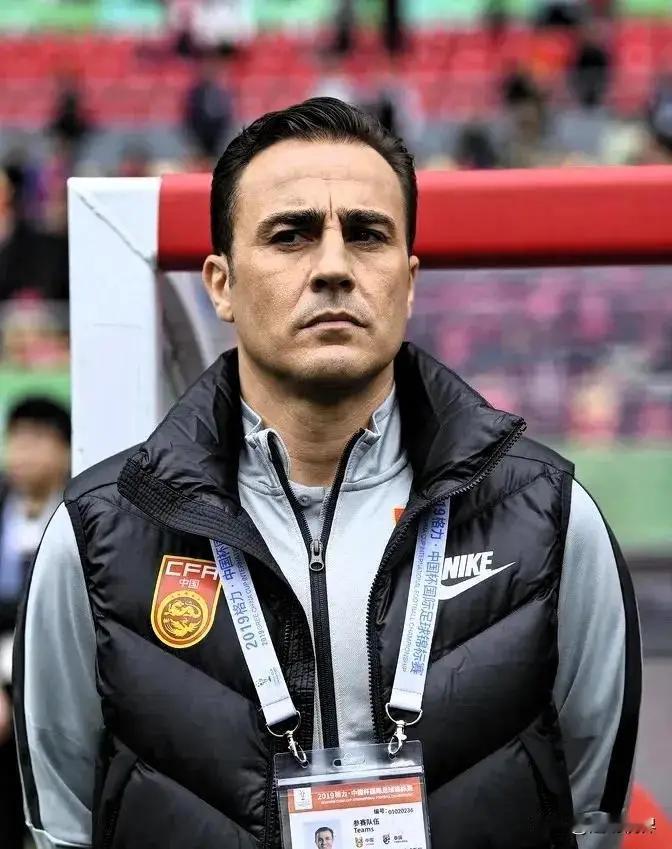 国足选帅：卡纳瓦罗位列第一？网传9位国际知名教练，踊跃报名国足主帅：郑智、邵