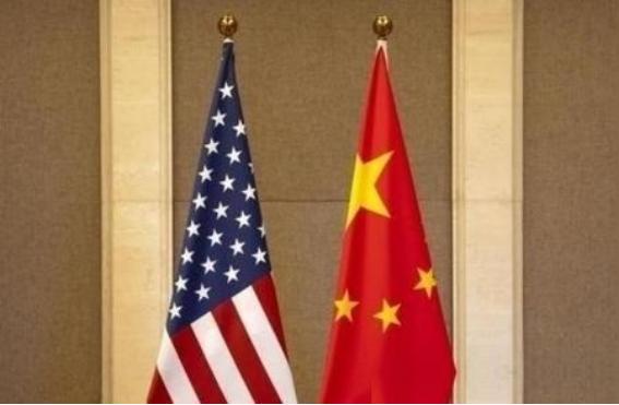 中美芯片大战，却让日本发现了一个重大的秘密！美国靠着尖端芯片硬磕中国，把EUV光