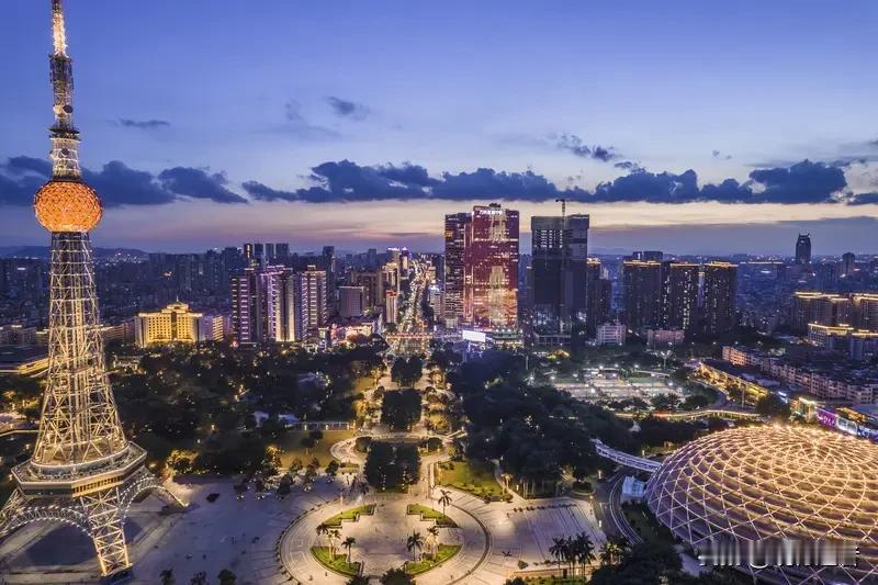 一个更具规模的广州,实则离不开佛山市的支撑。广佛同城化已推进多年,如今两座城市的