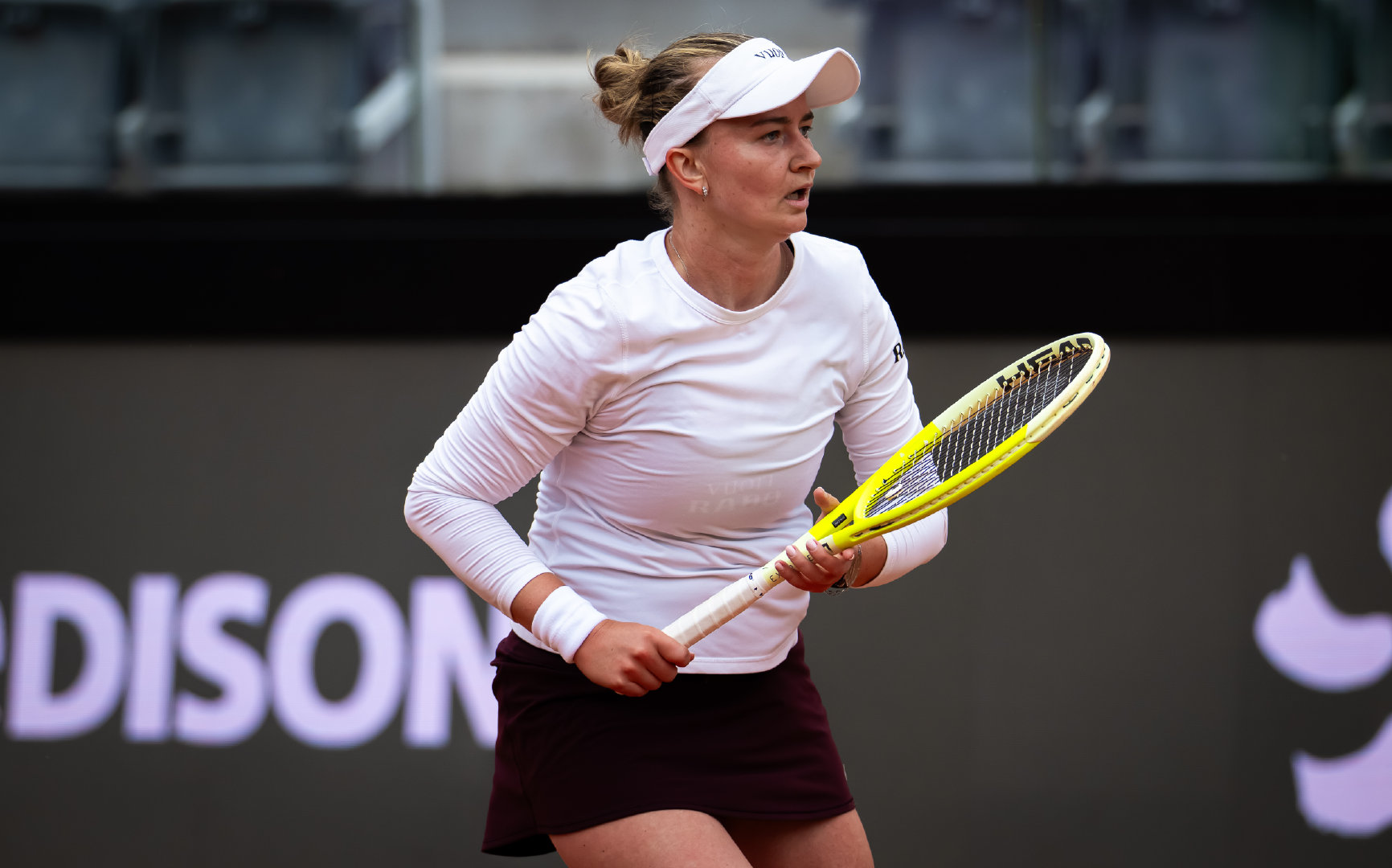 伤愈复出首战告捷👏WTA1000罗马站首轮，伤愈回归赛场的克雷吉茨科娃以6-2