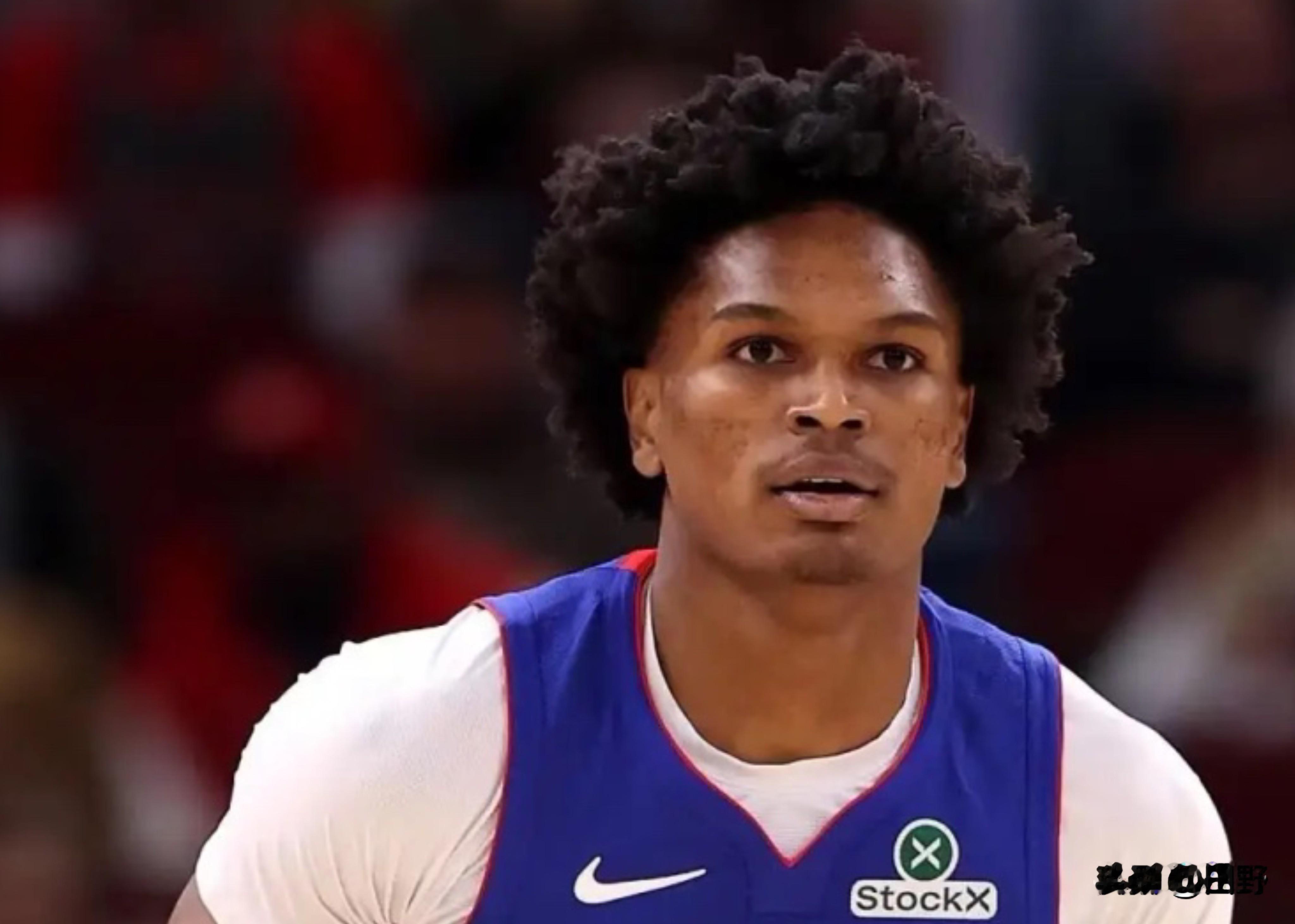 NBA一夜三笔签约落地！奥萨尔乔治拿下超1.5亿续约，惠特摩尔正式加盟掘金活塞把奥萨尔·汤普森锁死了