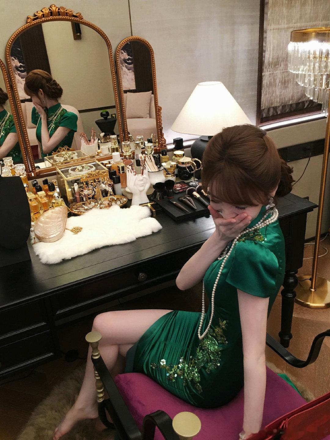 #田曦薇#vv#田曦薇#vv#田田向上#=薇w薇=这组图依旧看得心里暖暖的呀~​
