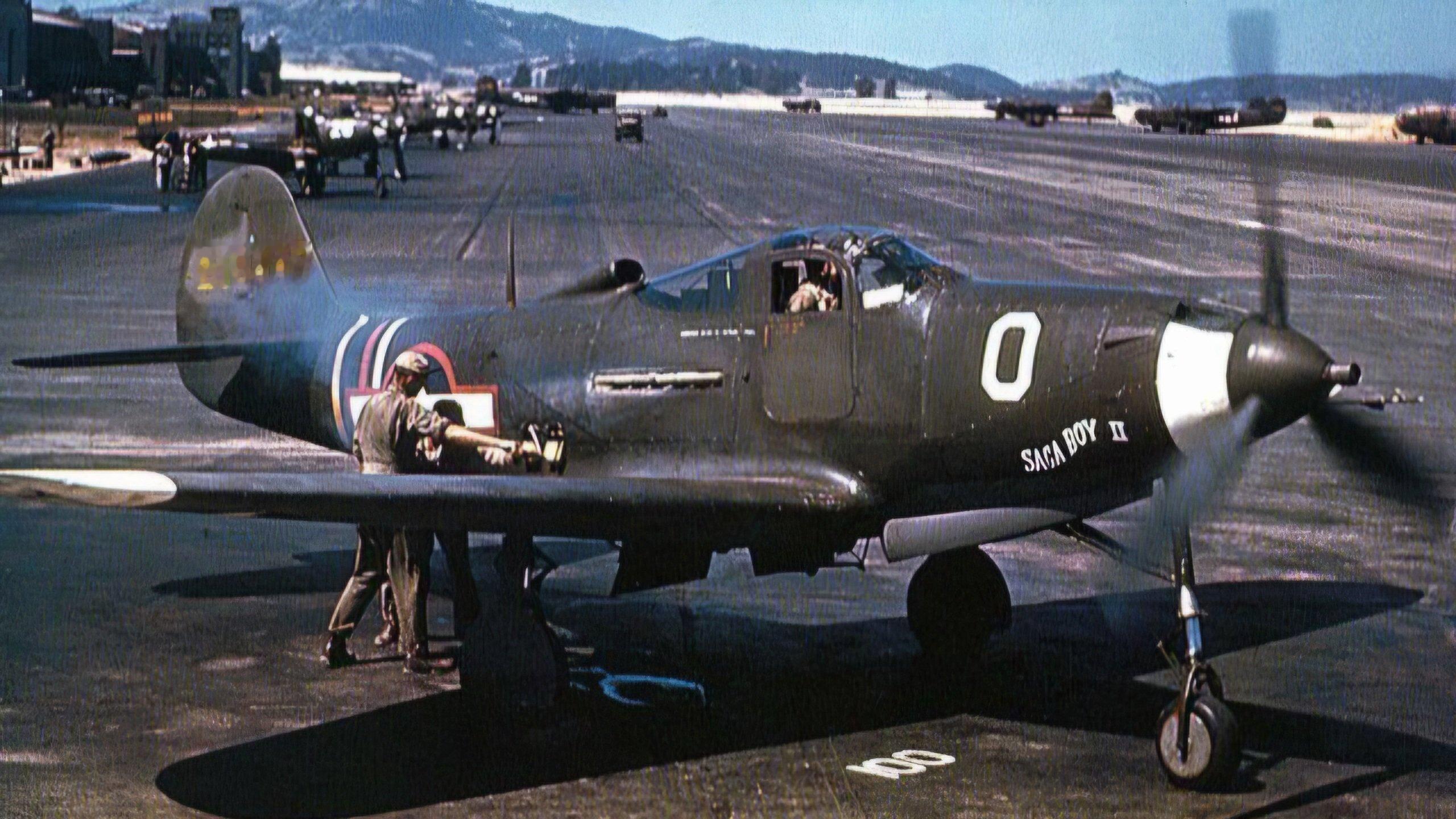 A-10并不是第一架围绕机炮设计的飞机。贝尔P-39“空中眼镜蛇”（Aira