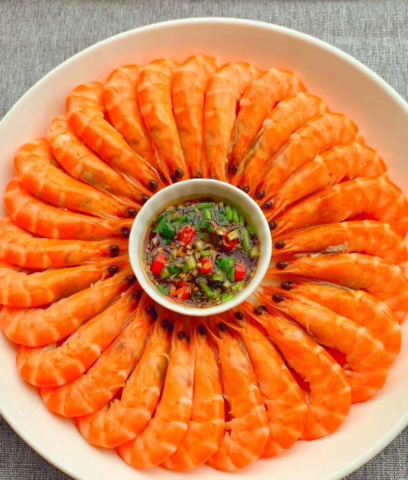 广西省北海市十大名菜（仅供阅读交流，不作权威排行）一、白灼虾二、香煎鱿鱼筒