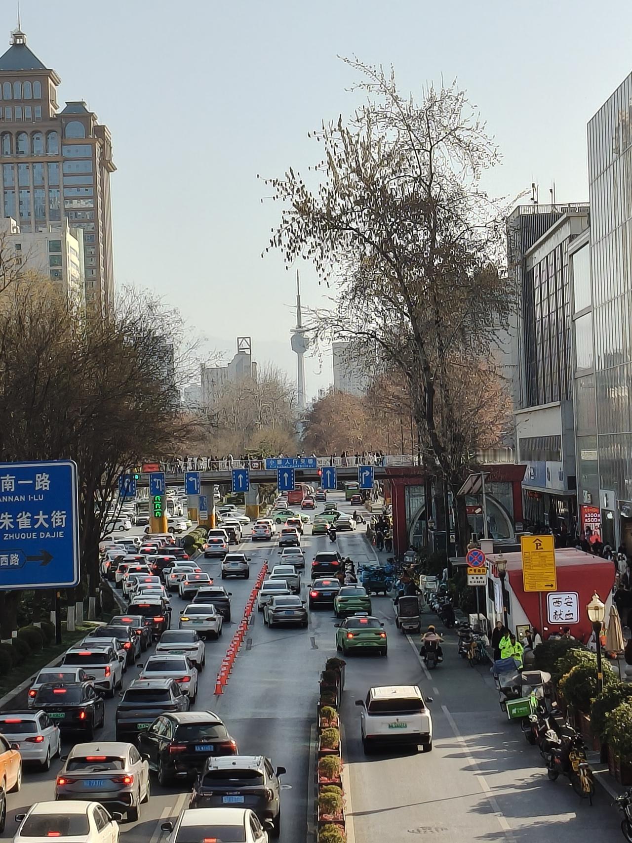 西安很有活力，西安人很会享受[点赞][点赞][点赞][点赞][点赞]