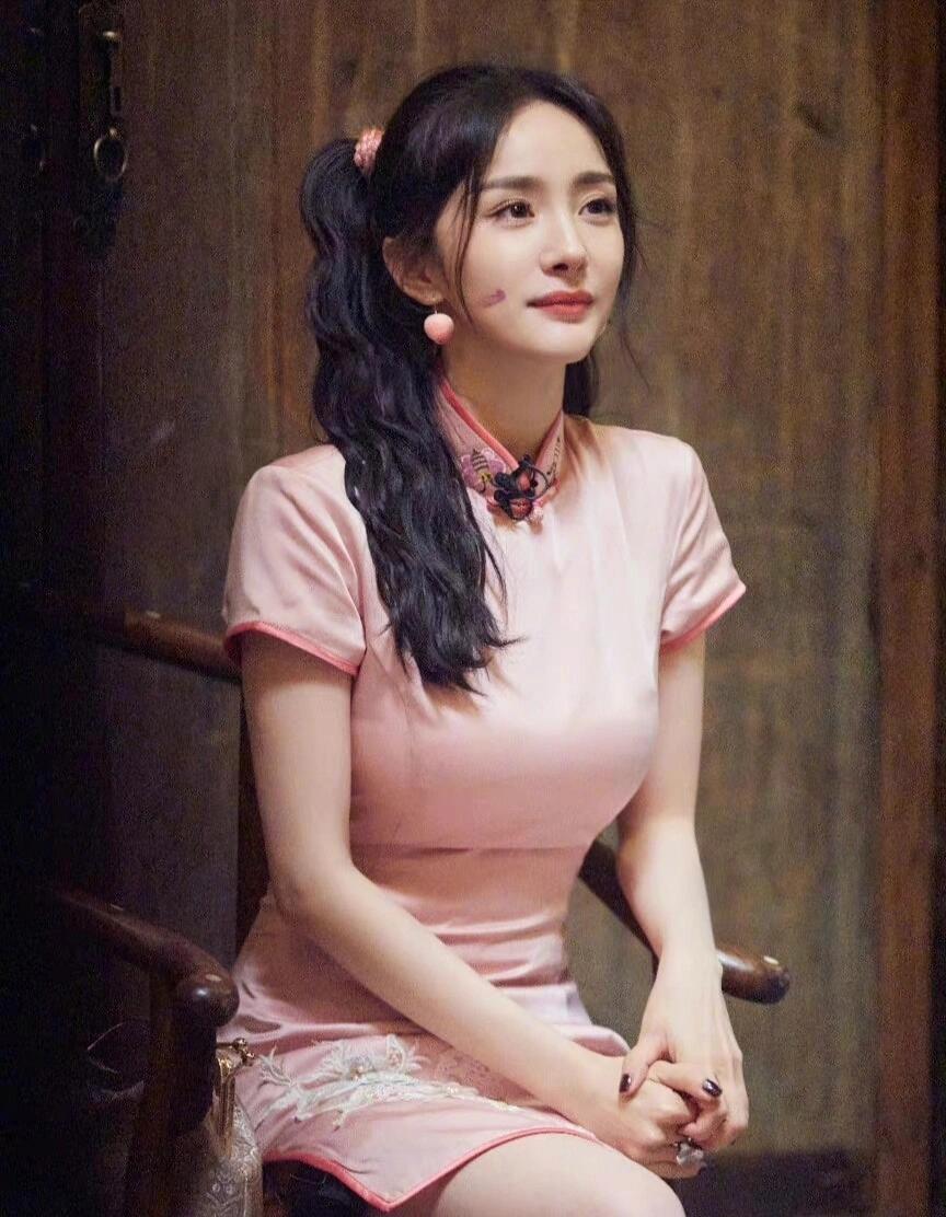 看到杨幂穿旗袍，才知道什么叫凹凸有致