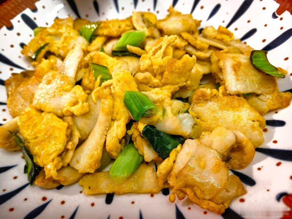 老话说做了手术要吃黑鱼皮肤手术也是手术，有用没用整起来鱼片用鸡蛋浆一下，故意没去