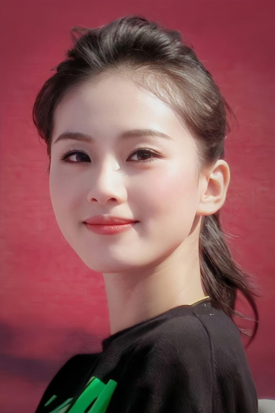 考古以前的刘诗诗。