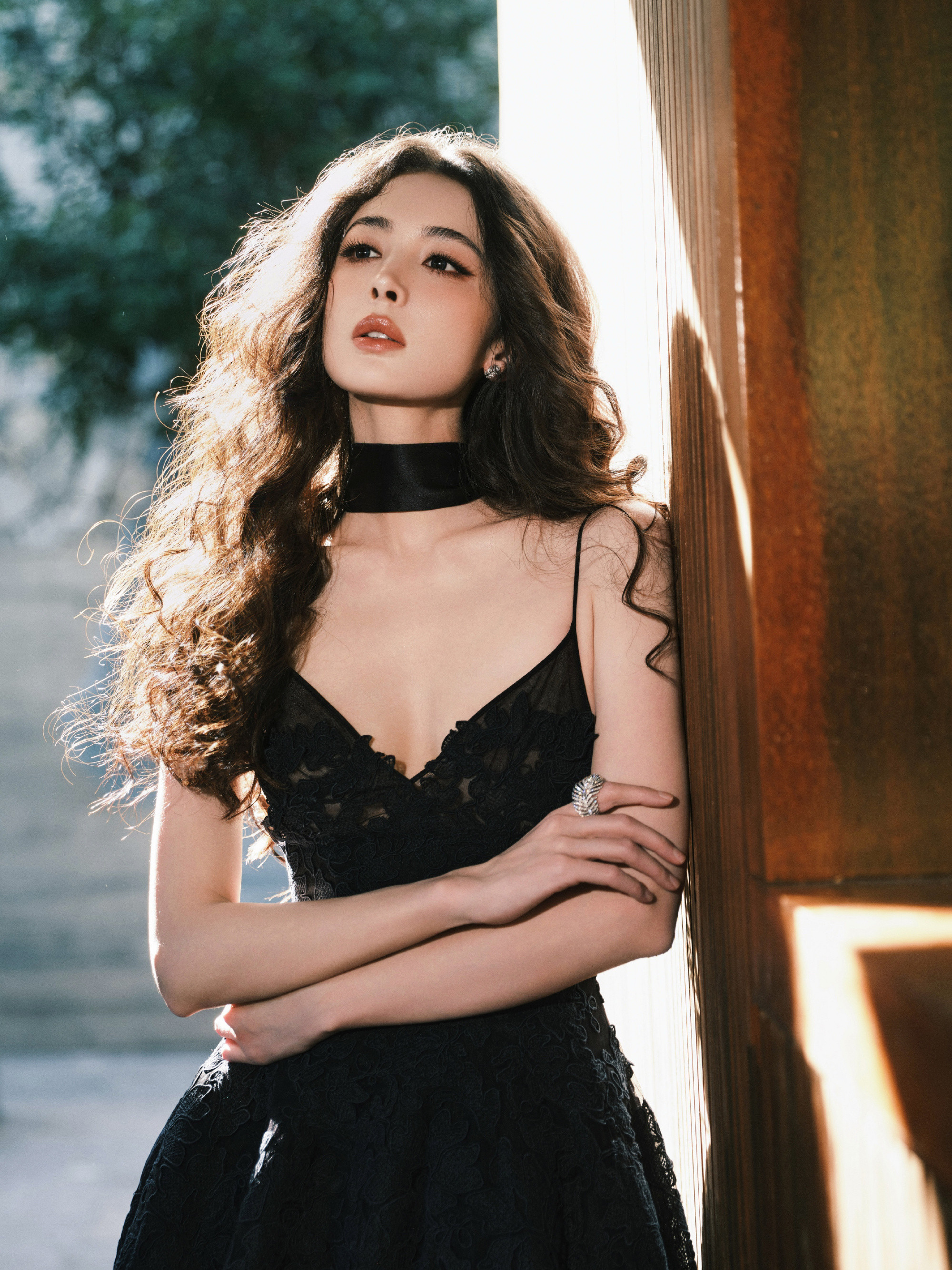 娜扎x栩栩华生时尚文化大赏迷人黑玫瑰🥀​​​