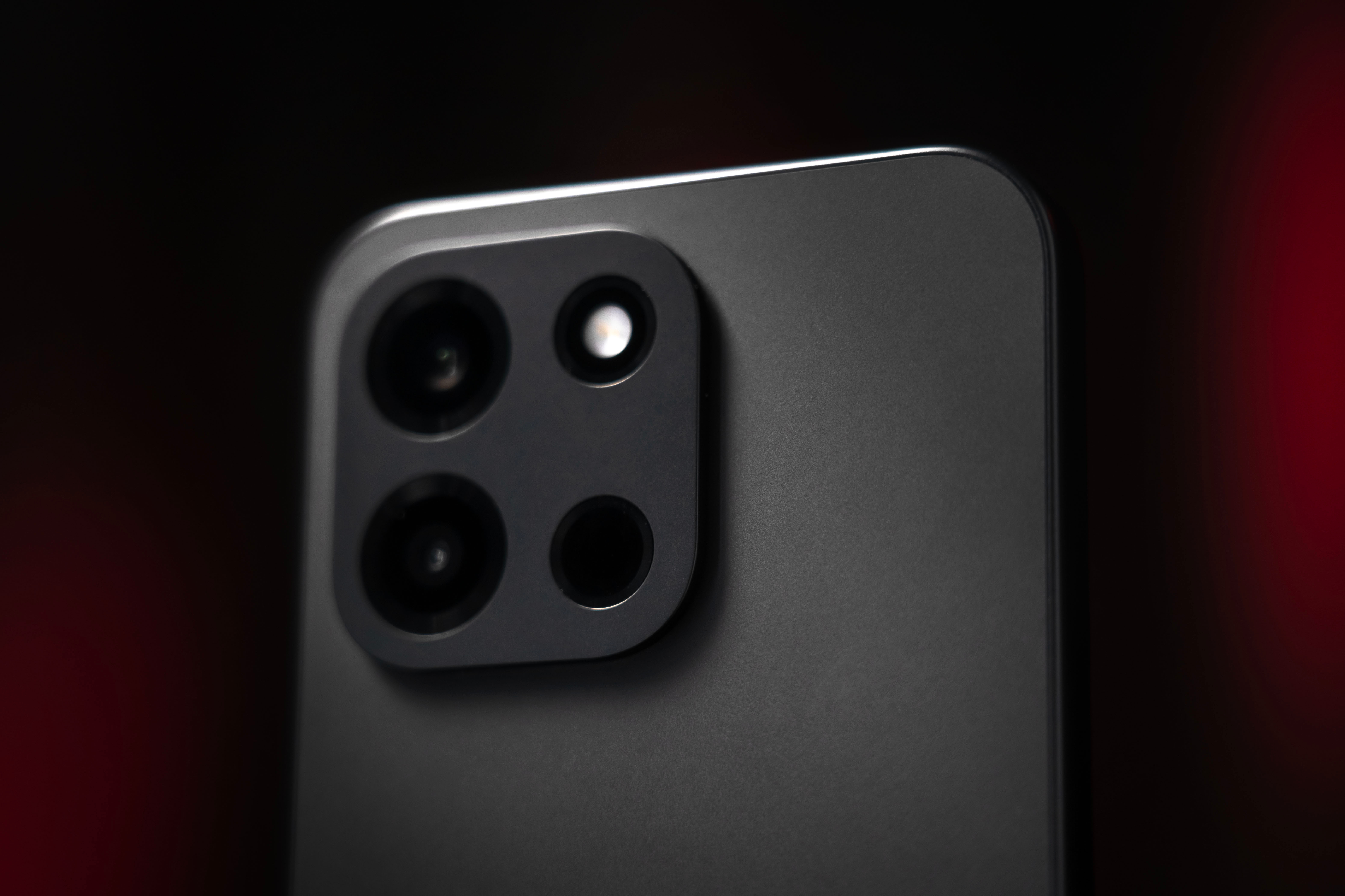 一加Turbo6图赏这一代的Turbo系列主打一个超级大电池，配合不错的后盖