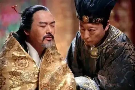 公元912年，有个男人以"皇帝"的身份登门拜访手下大臣家，在人家住了整整十多天。
