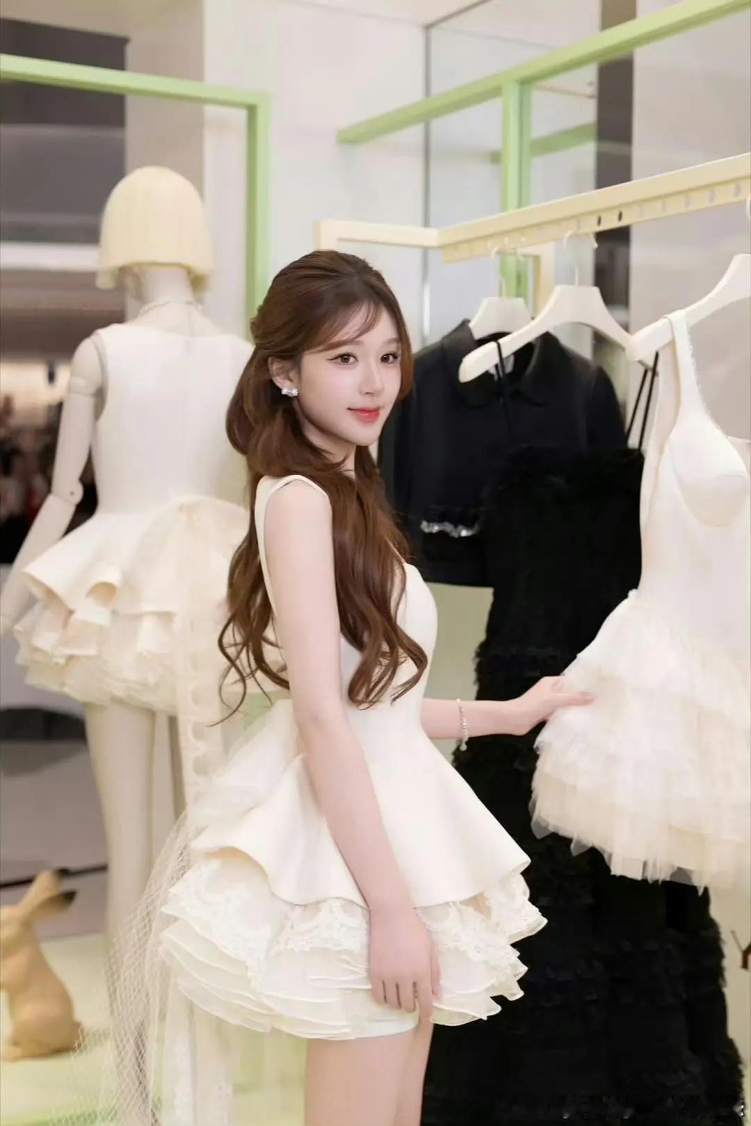 赵露思图片好不好看完全取决于修图人的审美状态