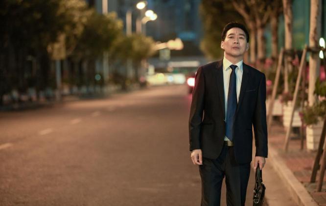 很多35岁以上职场人求职屡屡碰壁，习惯把失败全都归咎于年龄。实则真正困住