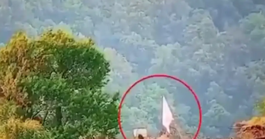 印边境飘起白旗，巴基斯坦民众一片欢腾，巴媒称：下一步或对印度水坝发动攻击。根