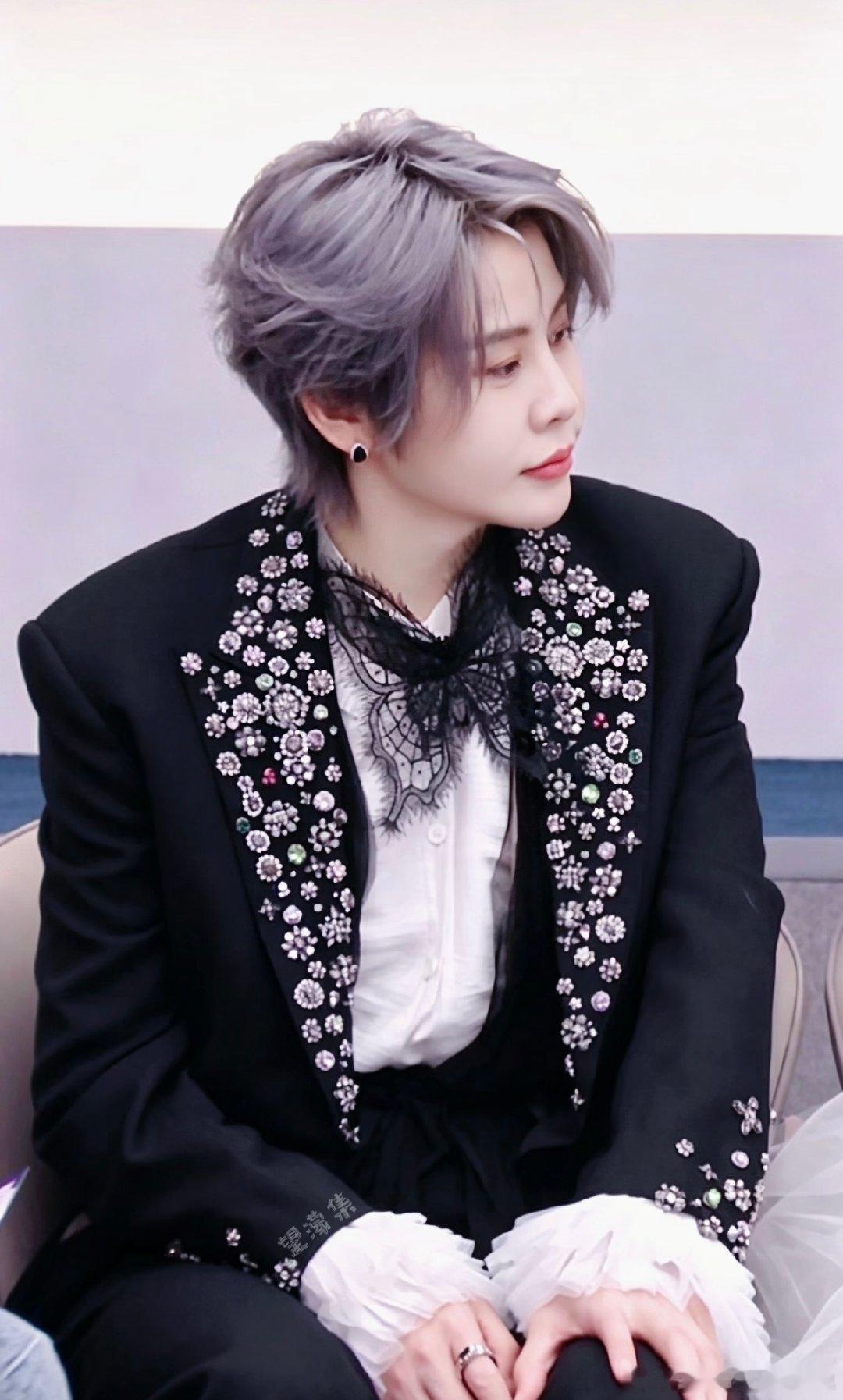 机场偶遇王濛飞伦敦伦敦合伙人濛主出发伦敦啦！《伦敦合伙人》创业题材十分吸引人，王