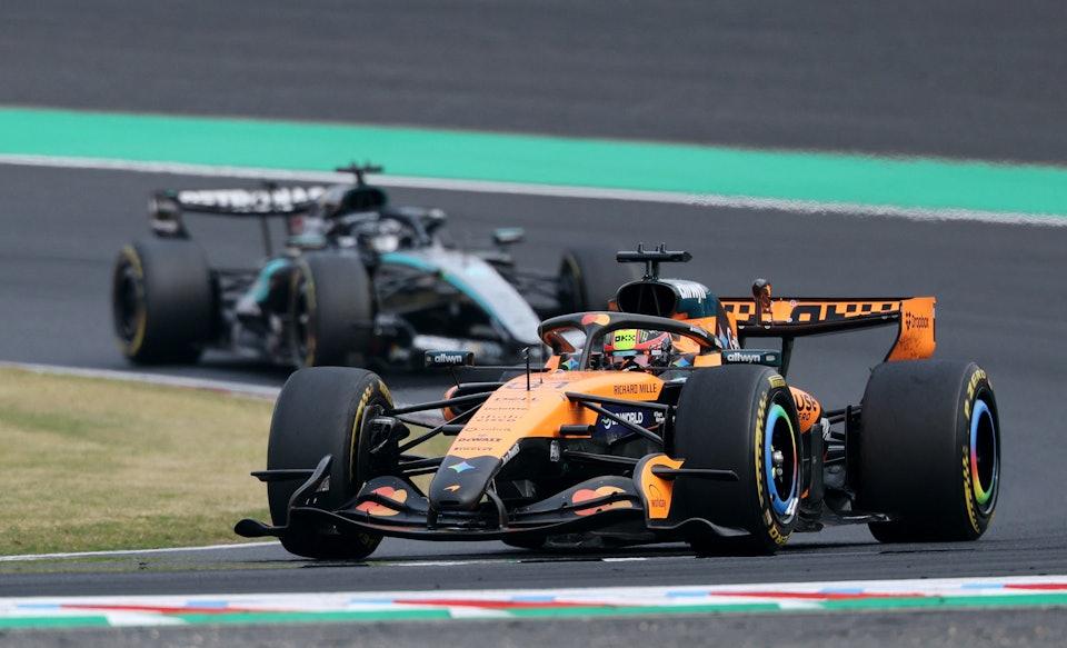 F1日本站：第22圈一次意外改写战局　安东内利幸运夺冠可惜皮亚斯特里与迈凯伦的