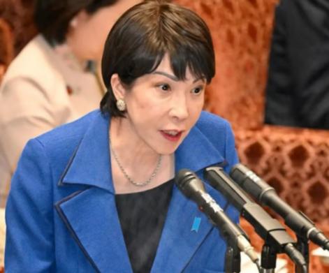 不嘚瑟了！高市刚拿下众议院后，日本直奔钓鱼岛，结果一头撞到中方怀里。2月10