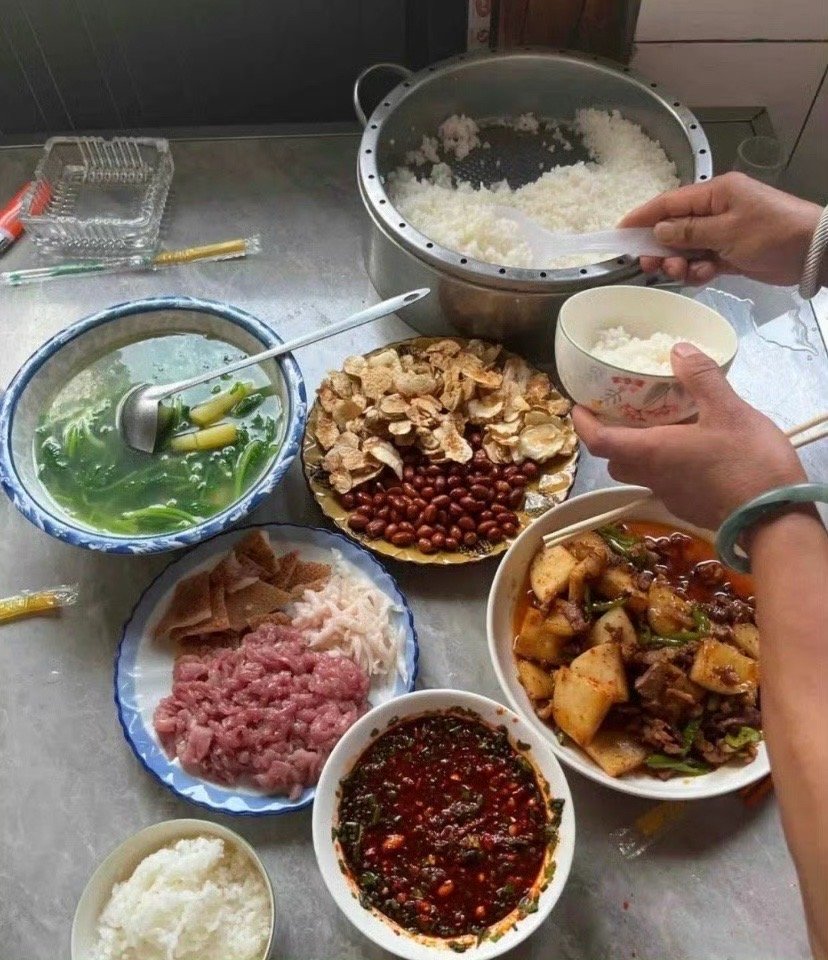 第一次去男盆友家，他妈妈做的生肉生皮我想跑​[裂开]​​​