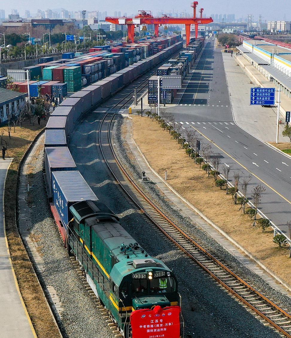 老挝真是下了血本！为了建中老铁路几乎把国库搬空了。中国见他们这么主动，哪能不给面
