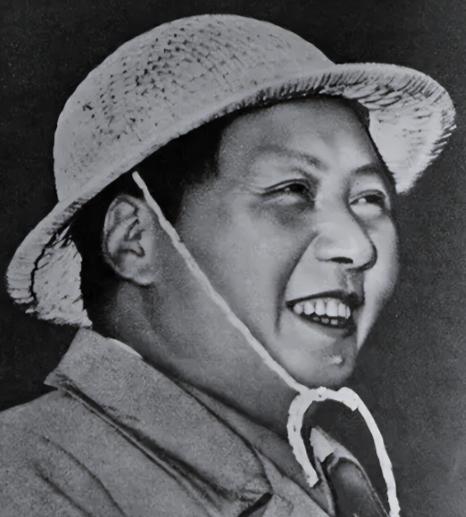 毛主席在中南海去世以后，发生了一件怪事，秘书以及工作人员表示，以前从来没有发生过