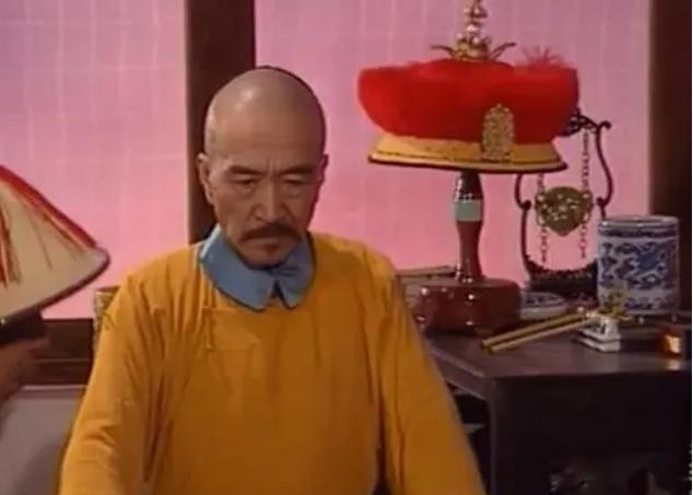 一次，道光皇帝想吃片儿汤，内务府回：“要6万两。”道光问：“前门外一碗只要40文