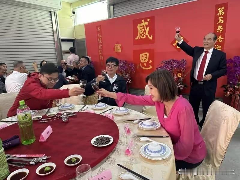 王金平的家宴-五彩局！依照惯例，前“立法院长”王金平年初三都会在高雄老家设宴