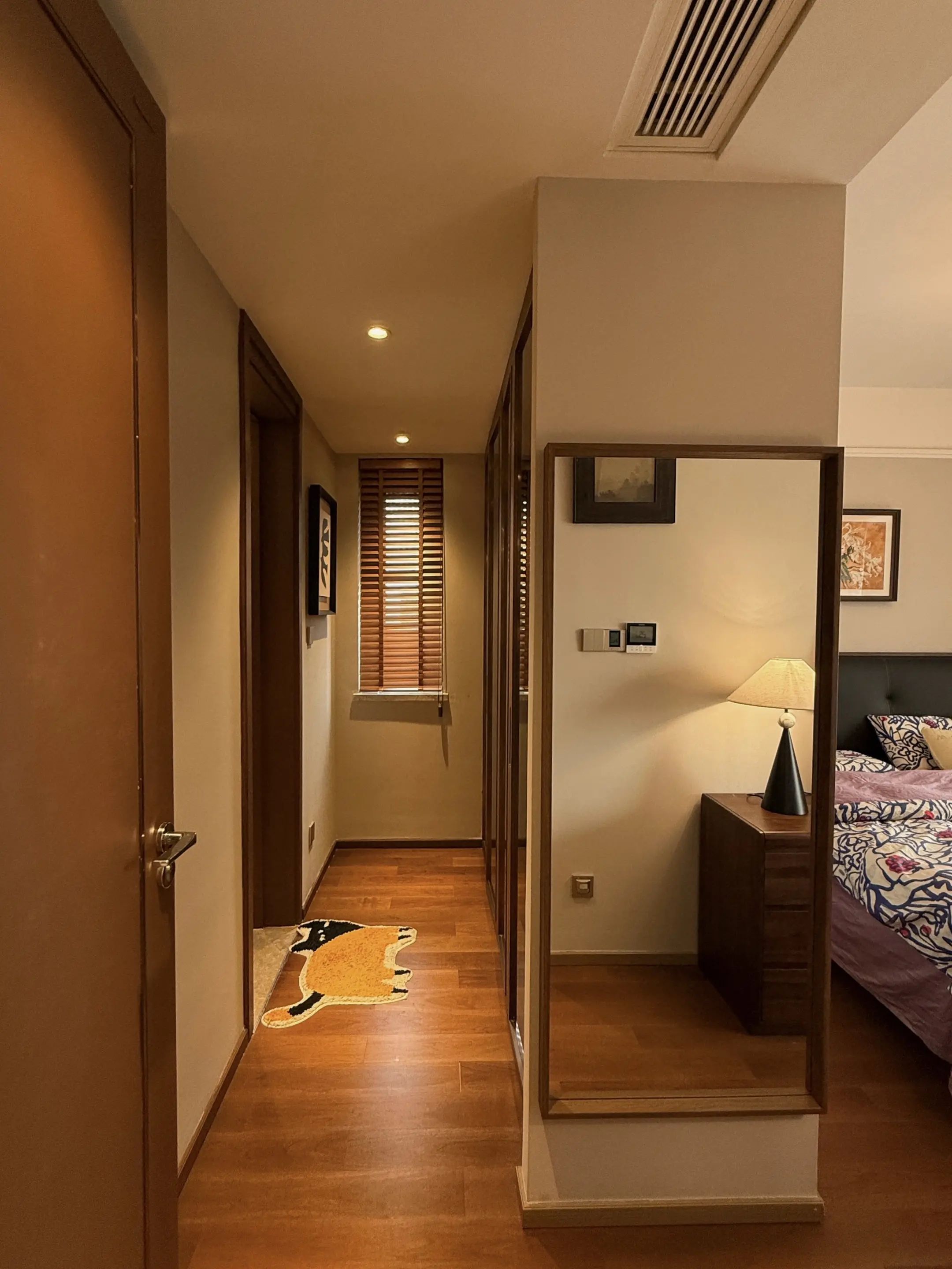 一直都觉得木材是最有温度和人情味的材料，天然温润的质感，很容易让人心安...