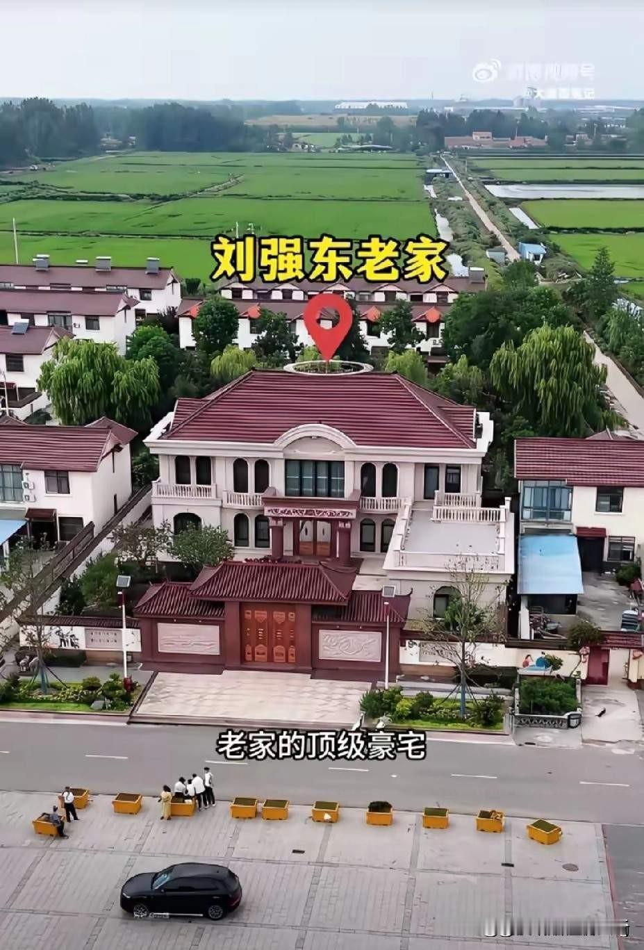 刘强东父母开心啊[赞]