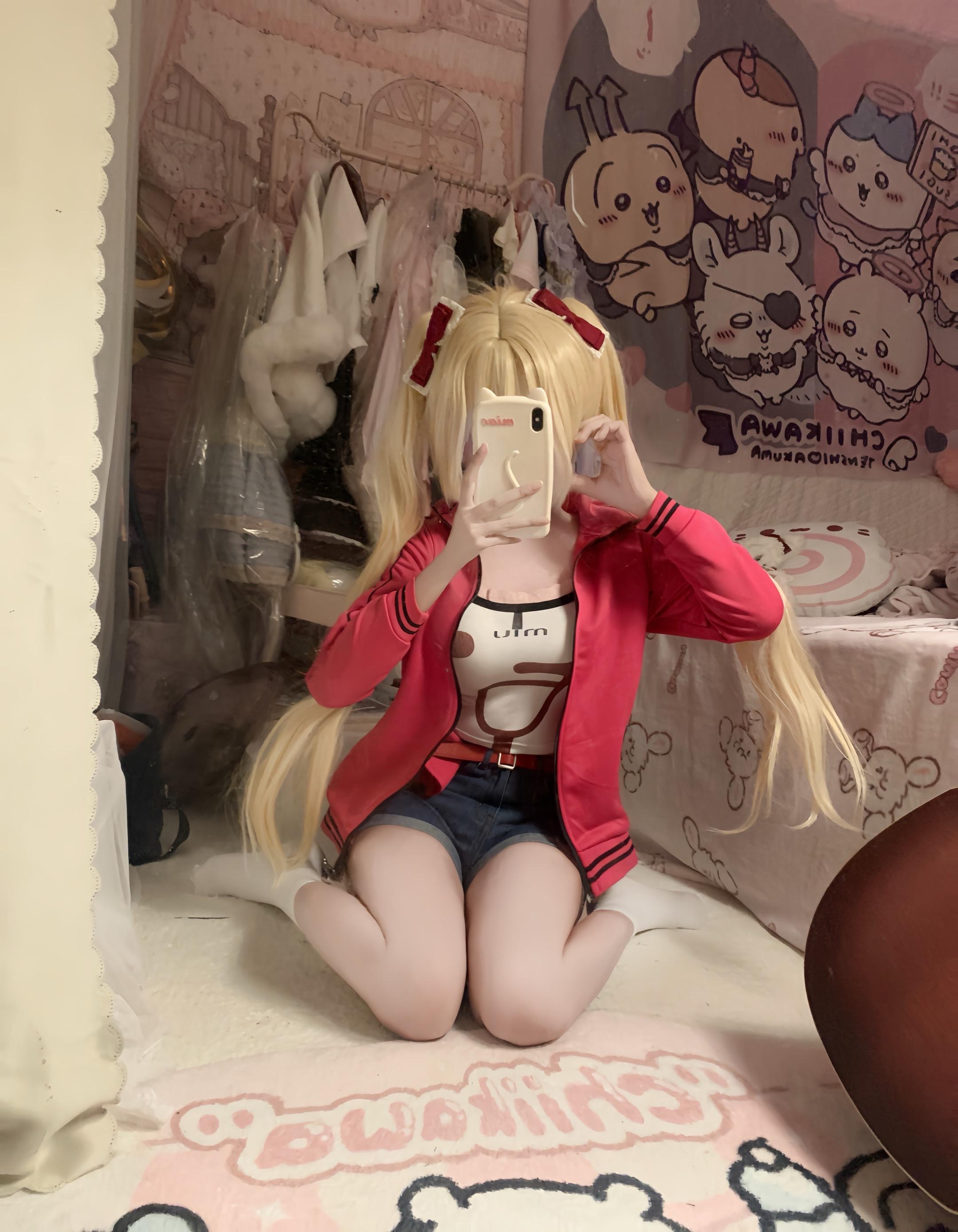 二次元cos秋月爱莉