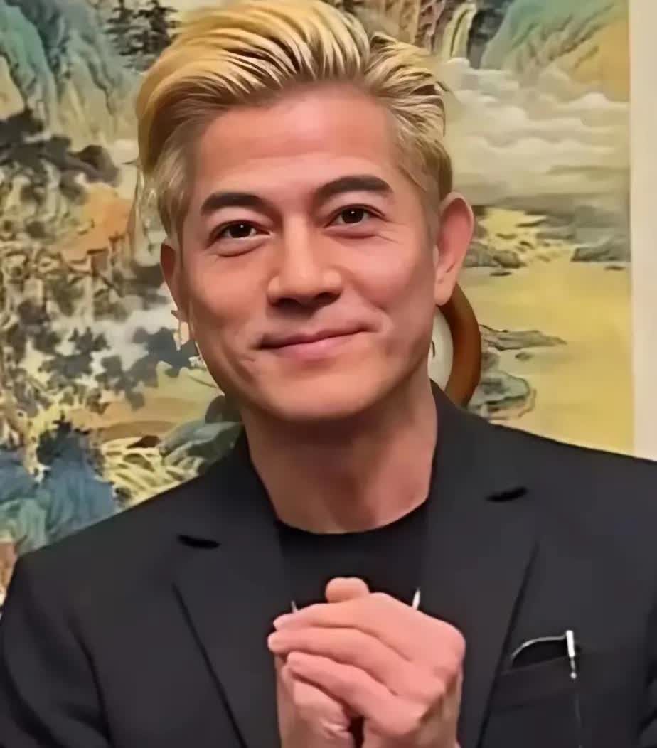 如果我是熊黛林现在一定笑的眼泪都出来了可笑的不是郭富城50多岁追三胎，而