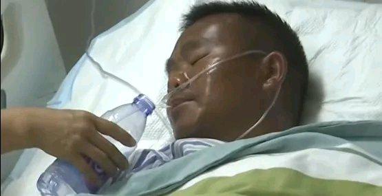 39岁广西男子在海南旅游时落水，从海口漂到澄迈，七天六夜全身晒到流脓，靠生吃七八
