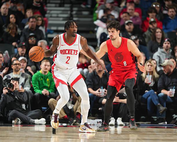 芬尼-史密斯是火箭最不需要的球员之一了。火箭在锋线上有杜兰特、小贾巴里-史密斯、