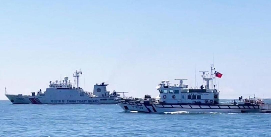 难怪岛内向国际社会求援，原来是大陆海警升级执法，强硬驱离岛内舰船。7月8日，