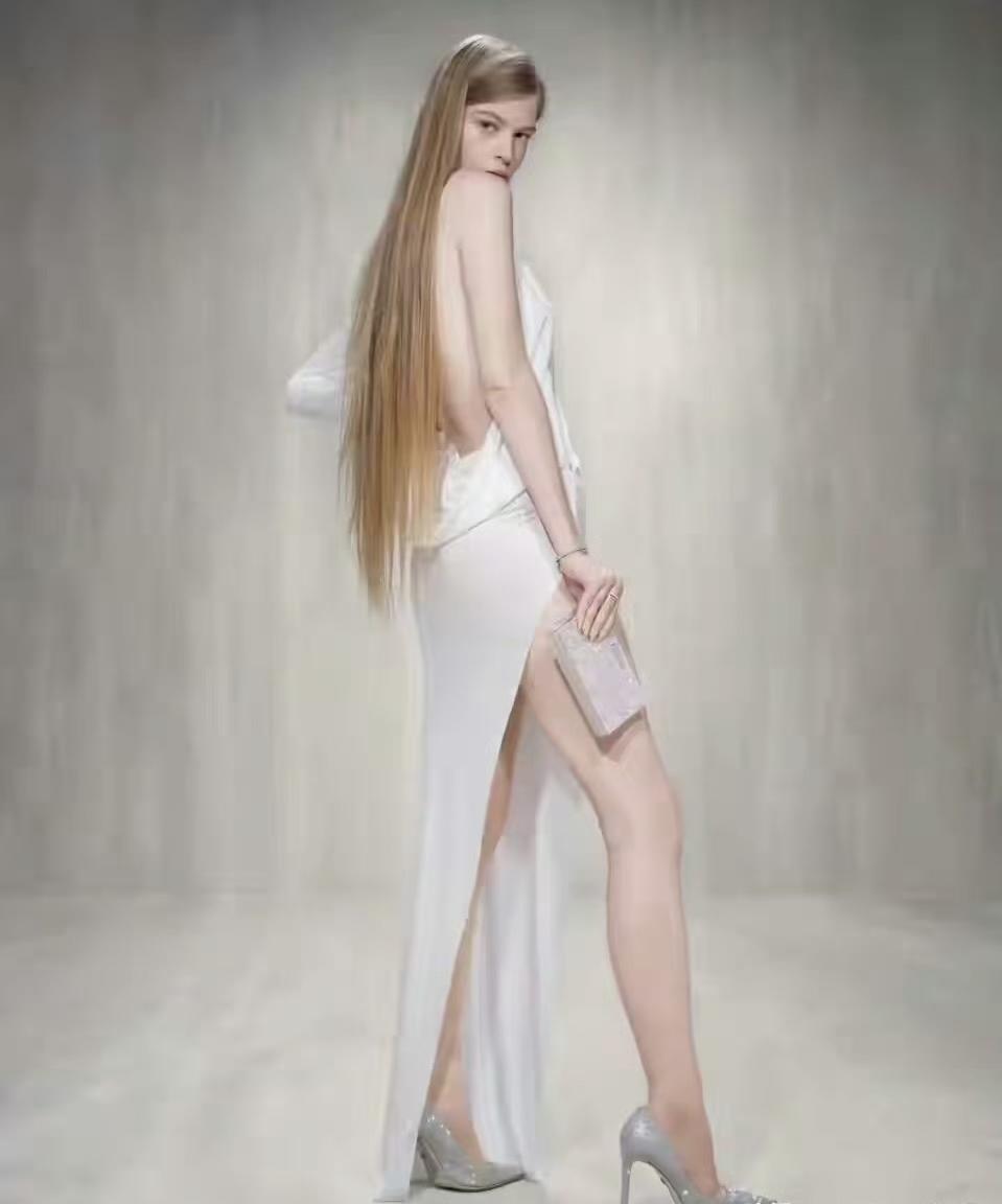 马斯克的大儿子投了个钻石胎，结果把自己作死了，变成了大姑娘[捂脸哭]，长子被废！但