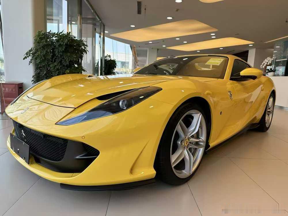 法拉利812gts，高定版配色与配置