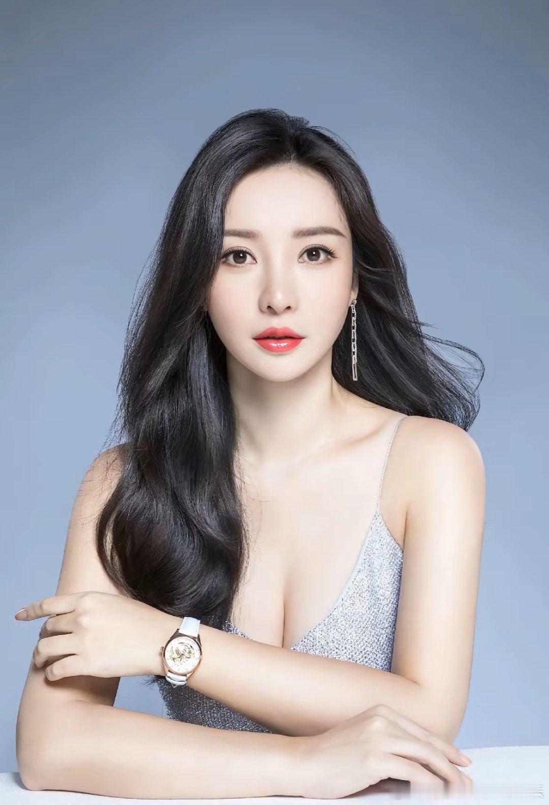 柳岩的传闻如果是真的，还挺为她高兴的。柳岩已经45岁了，未婚未育，事业也到了天花