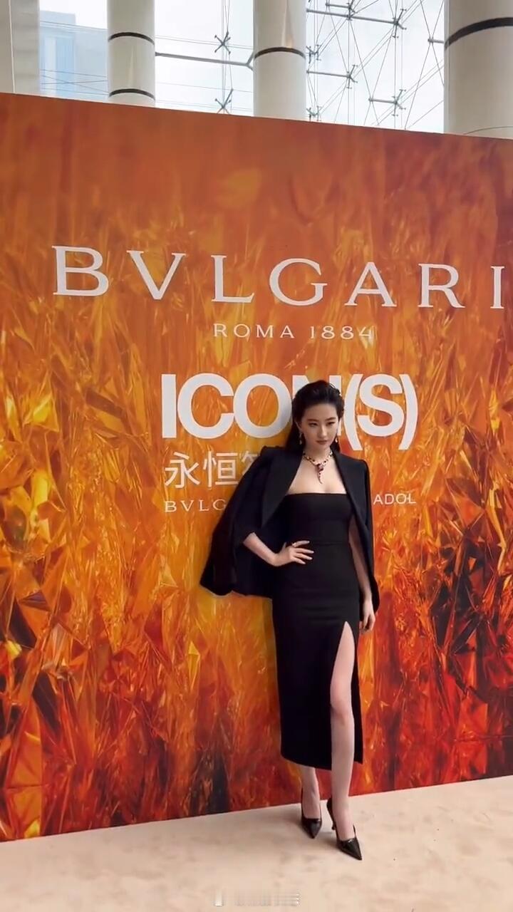 看到这双腿我想说可以减肥了