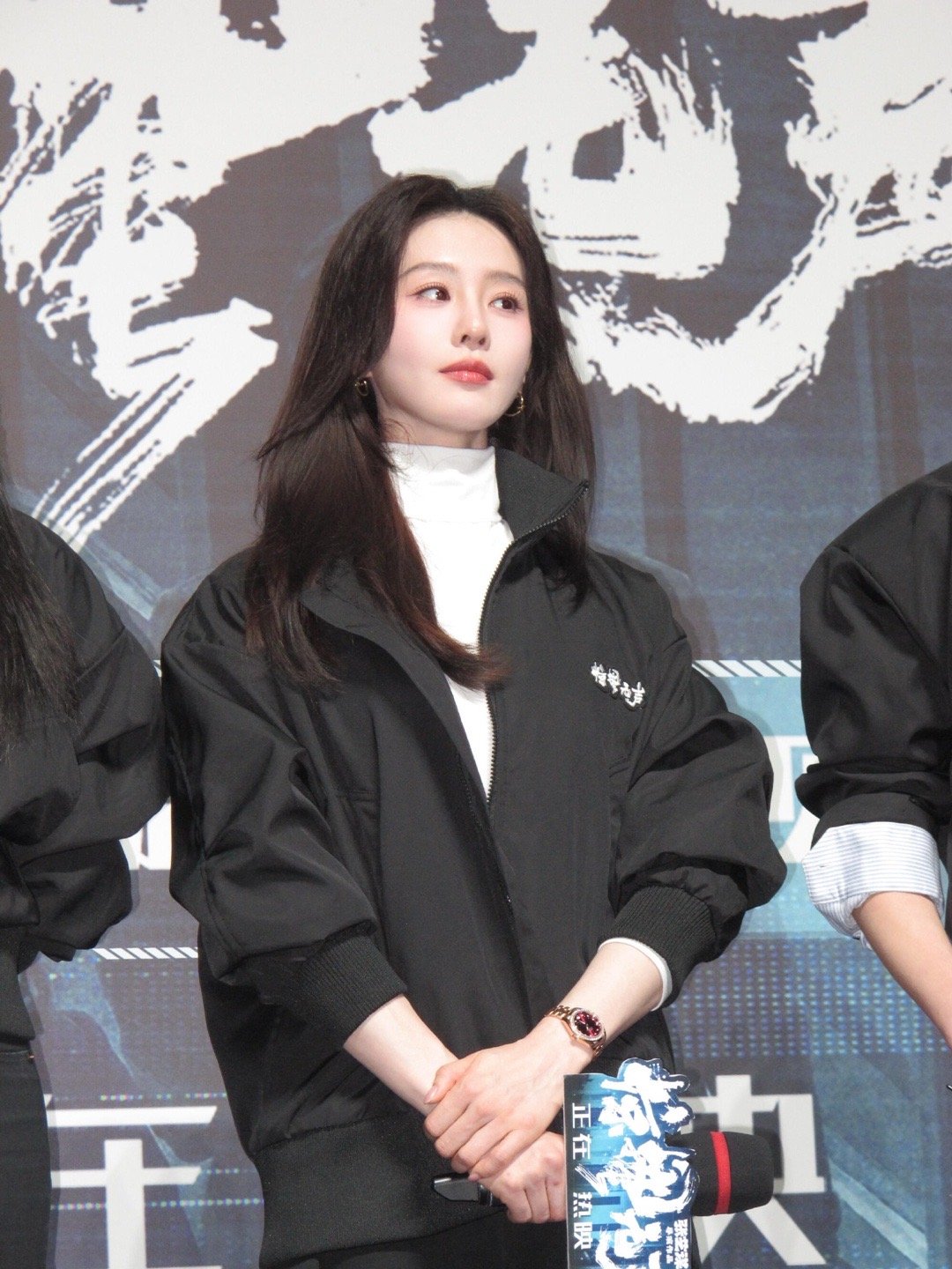 惊蛰无声路演这三位坚定的好像要入党！不得不说刘诗诗的脸真的好优越啊，怪不得电影里