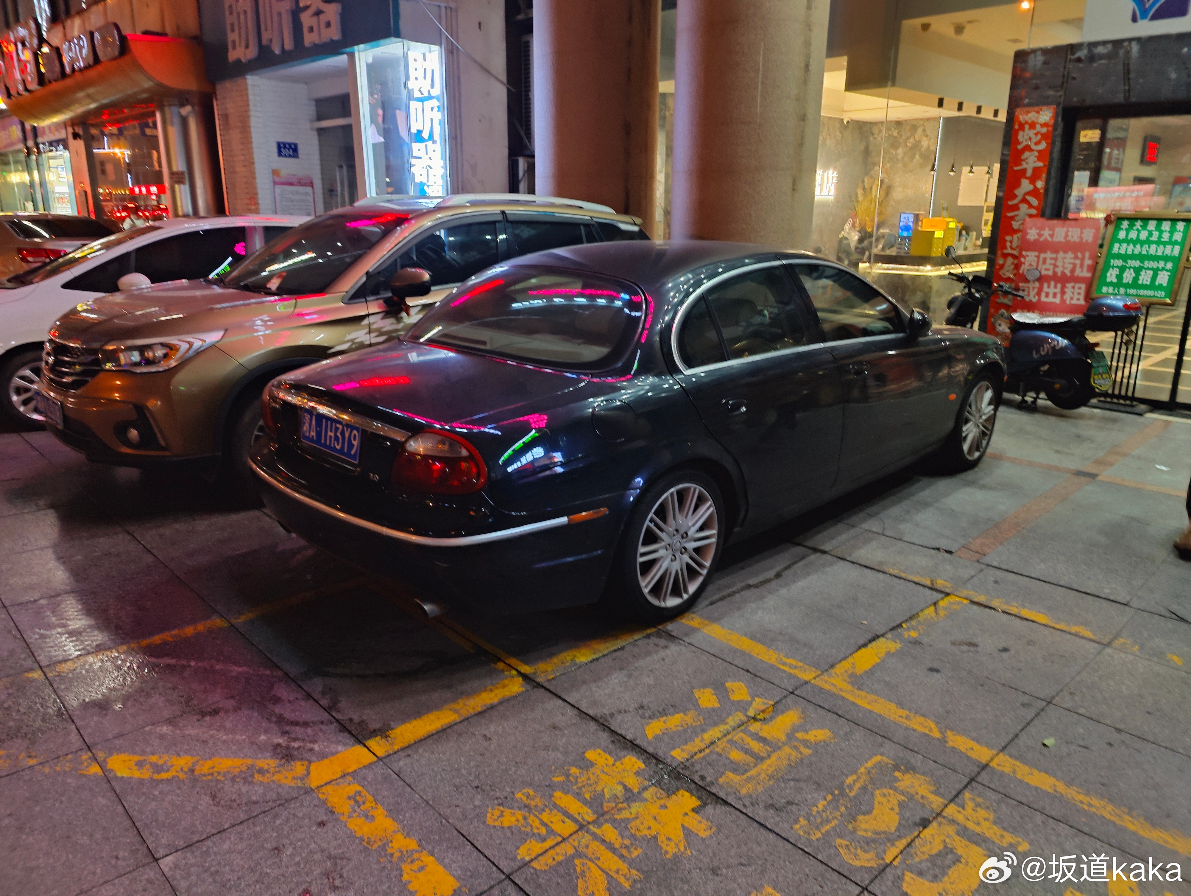 十一假期打算实践一下，几千块买个二手车，成都-乌鲁木齐。开到新疆，再卖掉，绝对比