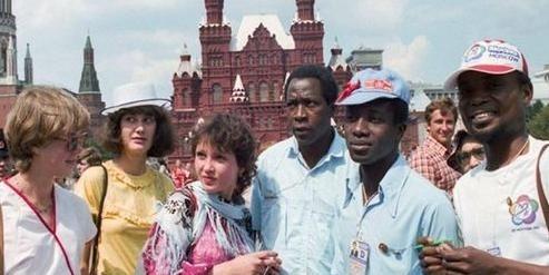 有人问俄罗斯为什么几乎没有黑人？俄罗斯人民回答称：我们国家拒绝任何一个黑人，这不