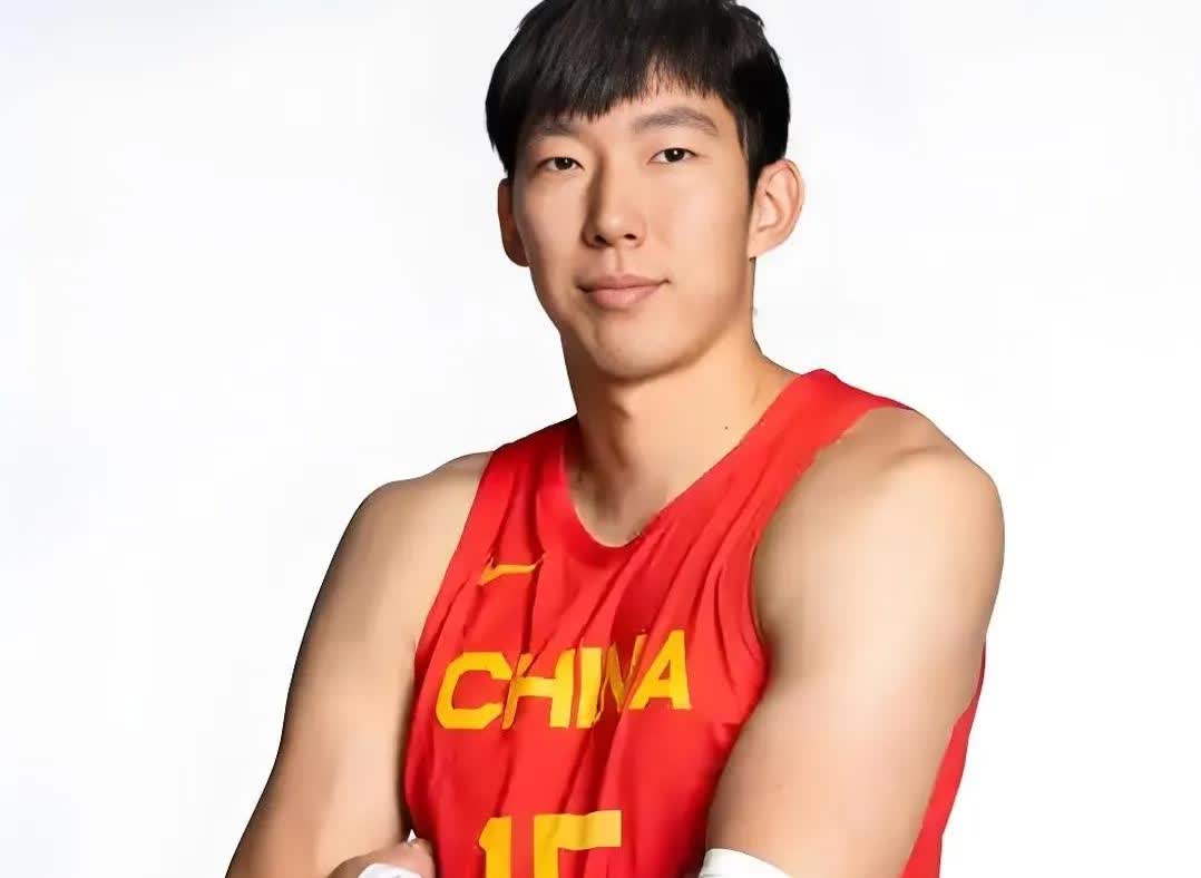 大家不要怪周琦了，他不是不愿意参赛，也不是因为奖金不够不愿意拼命，而是因