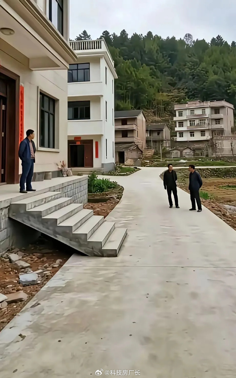 农村有些人，不占便宜就是亏​​​